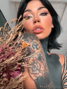 Ti stai perdendo nel mio sguardo eh