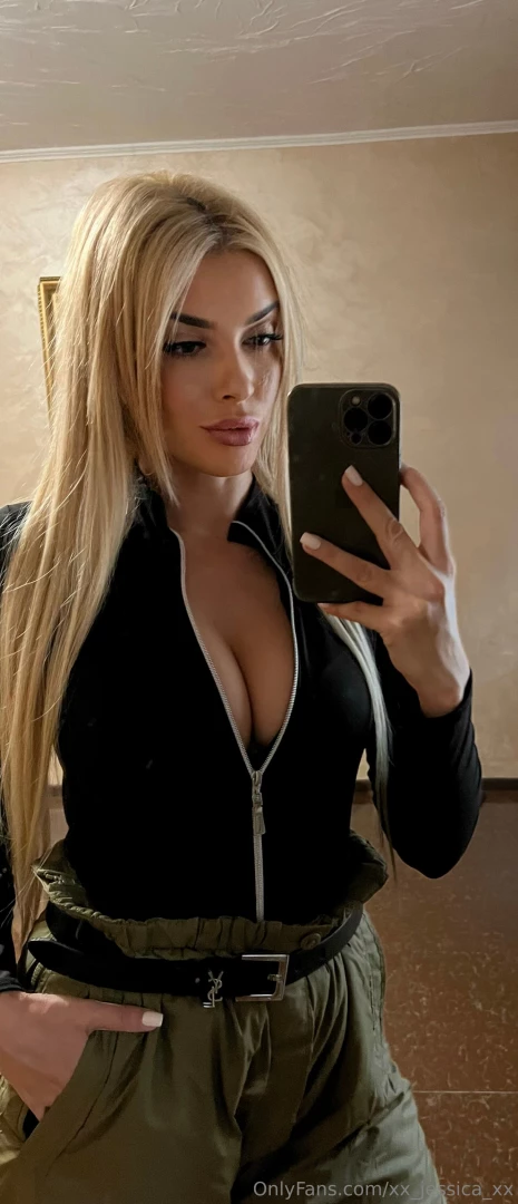 Time this wild girl to get to top if you know what i mean 