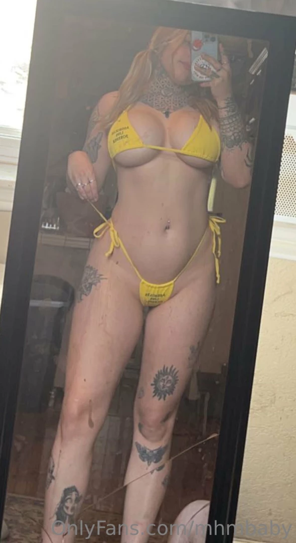 Dirty girl dirty mirror makes sense to me 