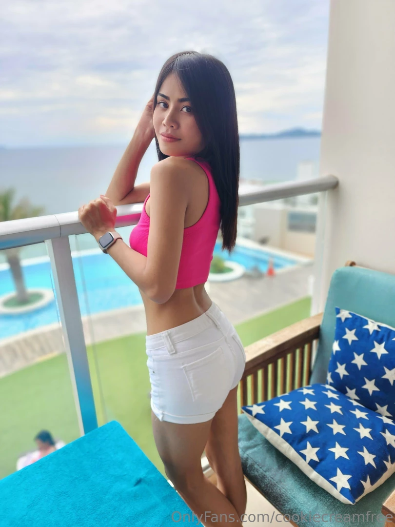 Like the view part 410 