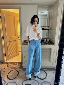 Hello lovers how s your day going