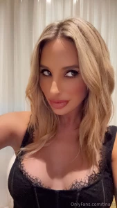 Good morning my sweeties i m going to work in an incredible mood