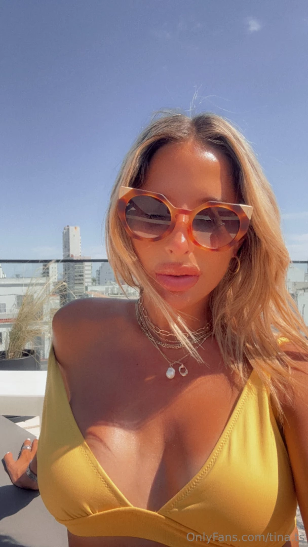 I feel like pampering myself a bit by the pool and working on my 