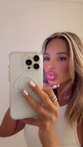 Guess what i bought a new lip gloss what do you think of this color on