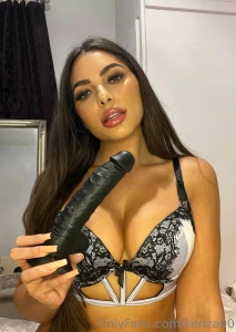 I just posted the nude version of this on my vip page go check it out