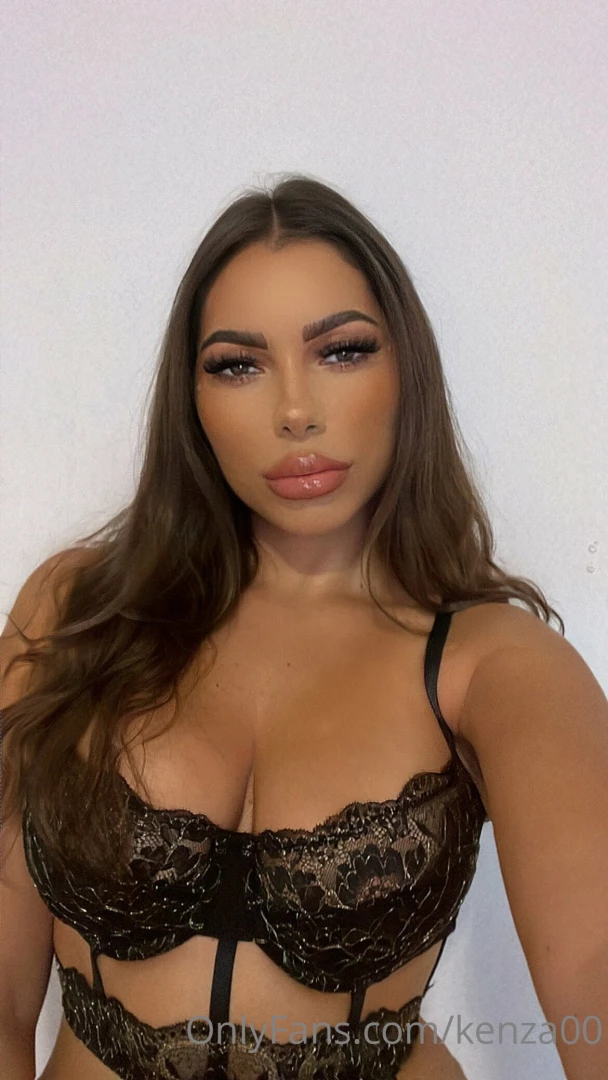 It s the weekend let s be naughty 