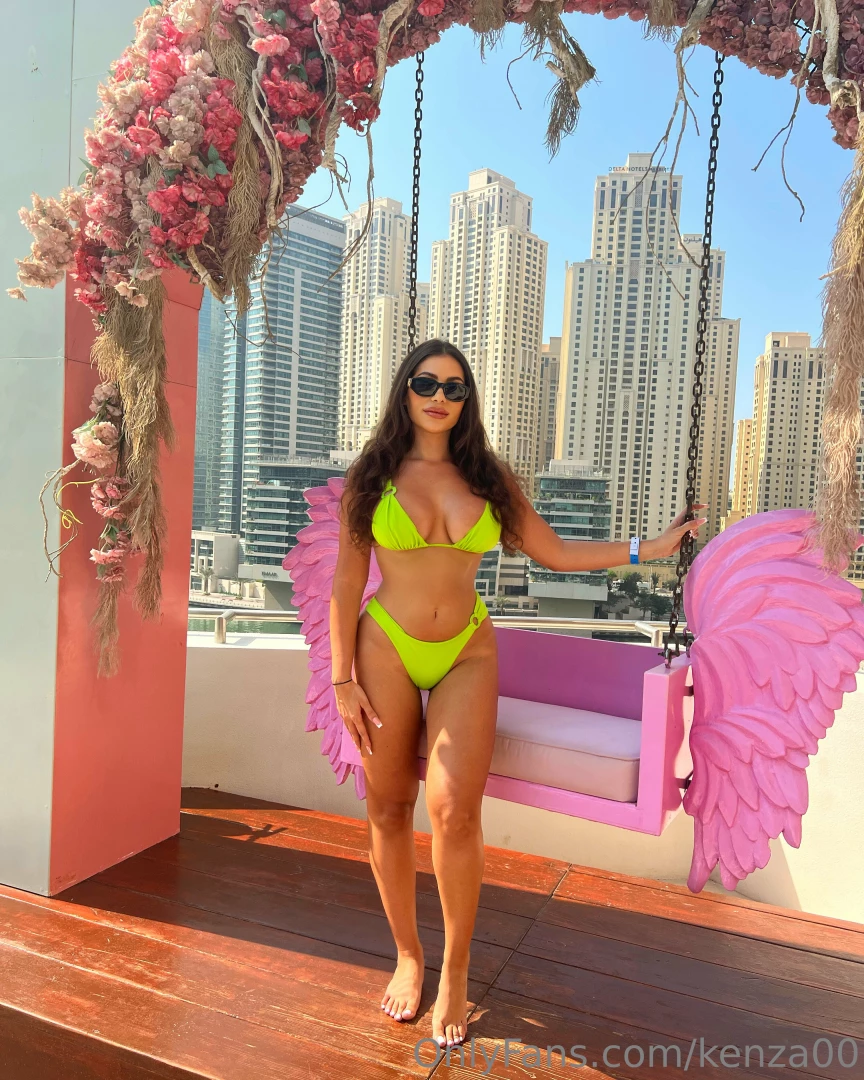 Who s gonna fly out and join me 