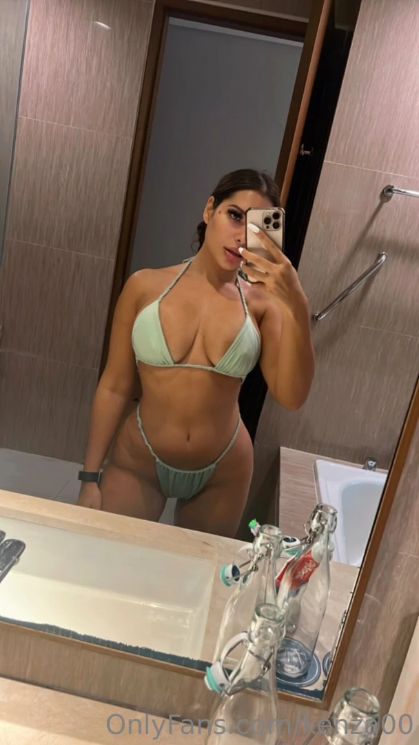 Cum join me in bali kenza01 