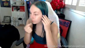 Stream started at 10 07 2022 11 12 pm boring lil get ready with me
