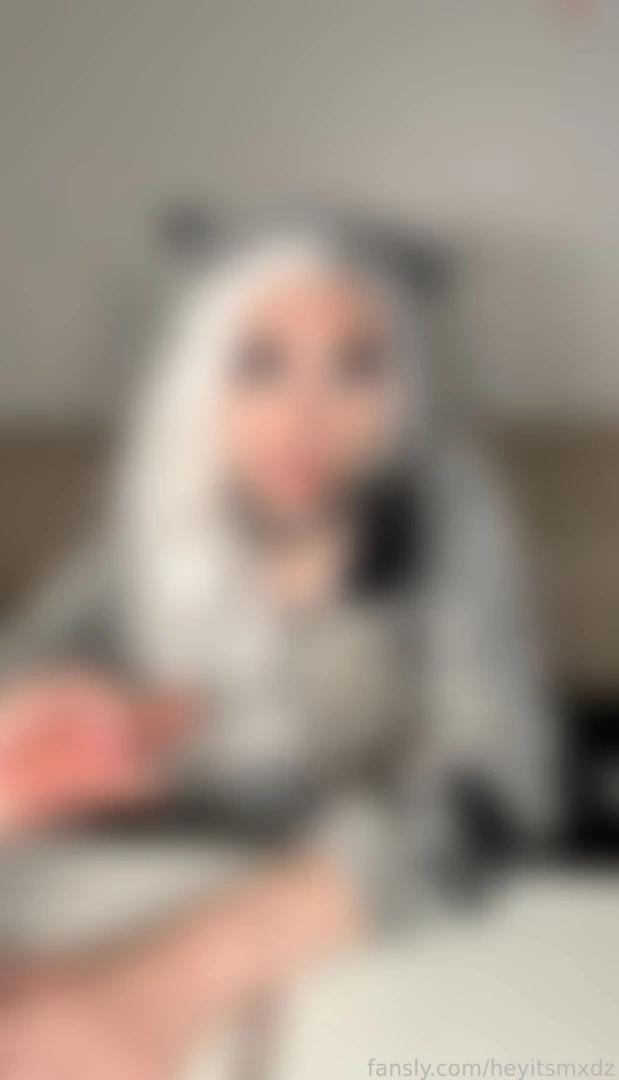 Midday post for the gooners joi video i made in a cutesy onesie that 