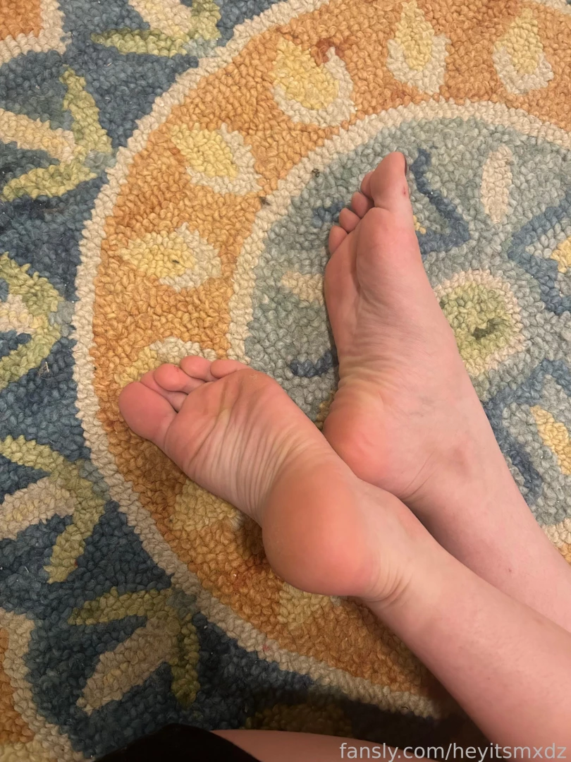 11 pics of me showing off my new nail color feet toes nails nailpolish part 5 