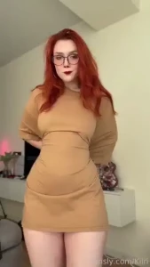 How about thisssss redhead petite curvy smallwaist tiktok bigbooty