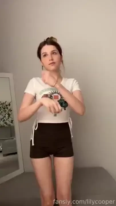 Good morning my brain is still afk fyp petite teen cute dance pale 