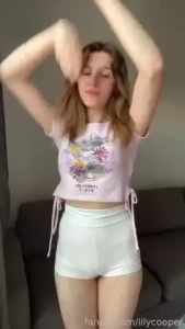 What kind of videos should i posts next fyp teen petite pale dance part 1