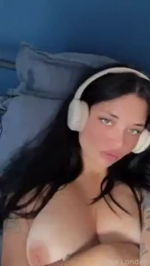 Guess who s got their instagram back lolafromlondon_