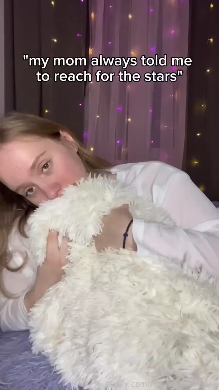 How do you like these cute stars video clip tiktok cute babygirl cozy 