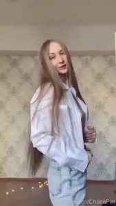 I know some of my subscribers have a kink for white shirts it has