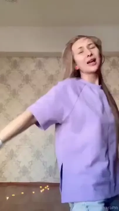 Tee-hee teasing time i thought why not make a video like tik tok but 