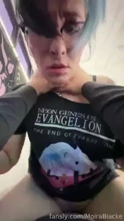 Choke me so i know you love me mommy needs you to be rough with her 