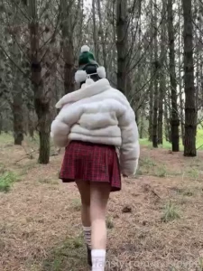 No looking unless you want to be our next toy fantasyworld