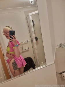 I was at the snap awards last night these are my pre event pics i had part 1