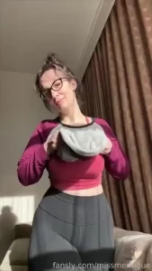 Hotel shenanigans hugeboobs hugetits boobs tits bigtits bigboobs