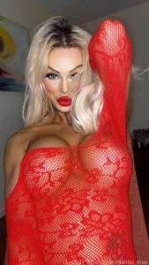 Lady in red part 297