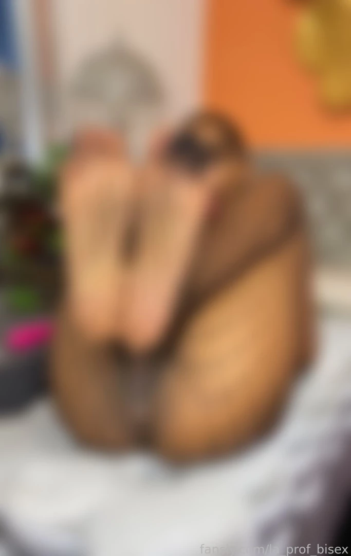 All the cum in my pussy la_prof_bisex part 1 