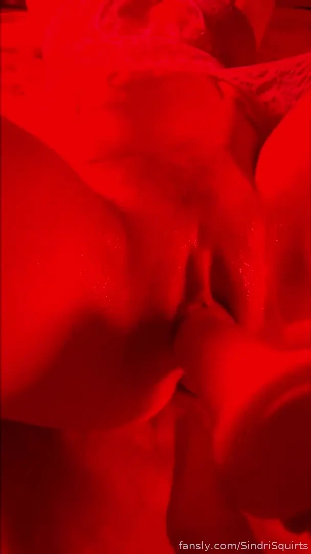 Watch as daddy plows my pussy with one of my favorite dildos girth 