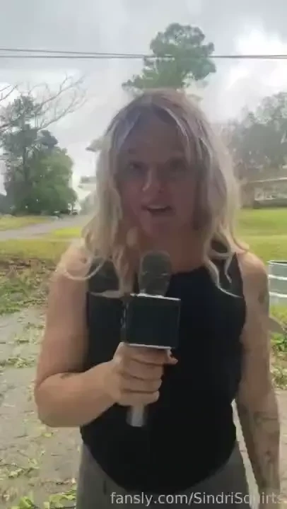 Well hurricane helene has finally hit i am ok with not having power 