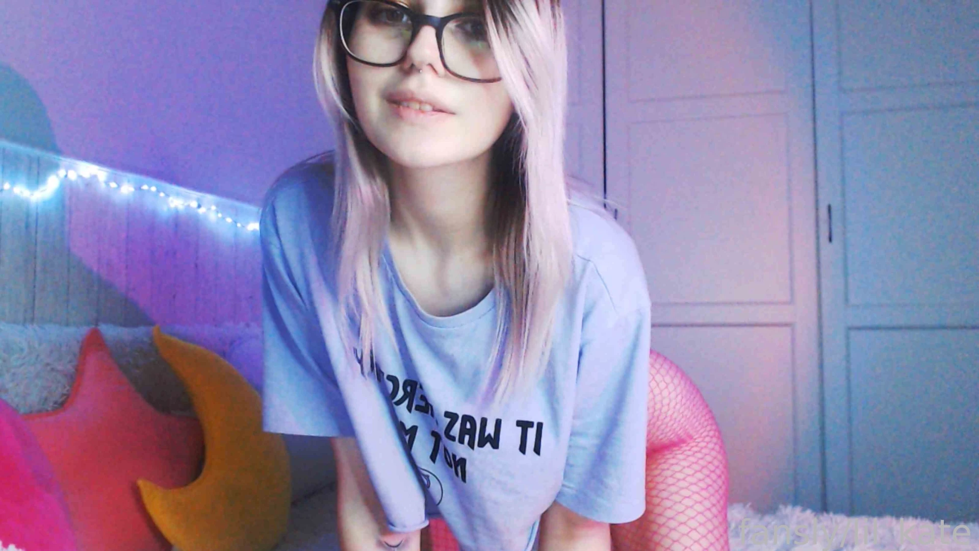 Lt 3 cute fishnet glasses 