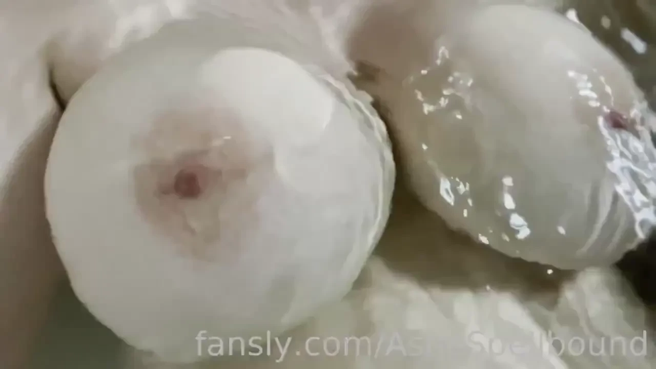 Soaking my boobies boobs bigboobs bath 