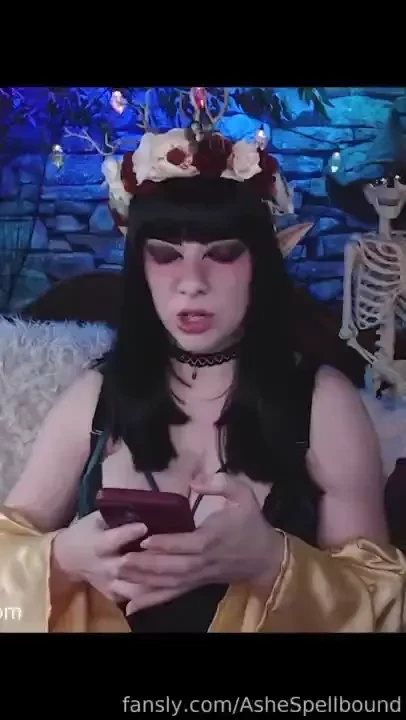 I broke funny cosplay elfgirl spellboundashe ashemckendrick 