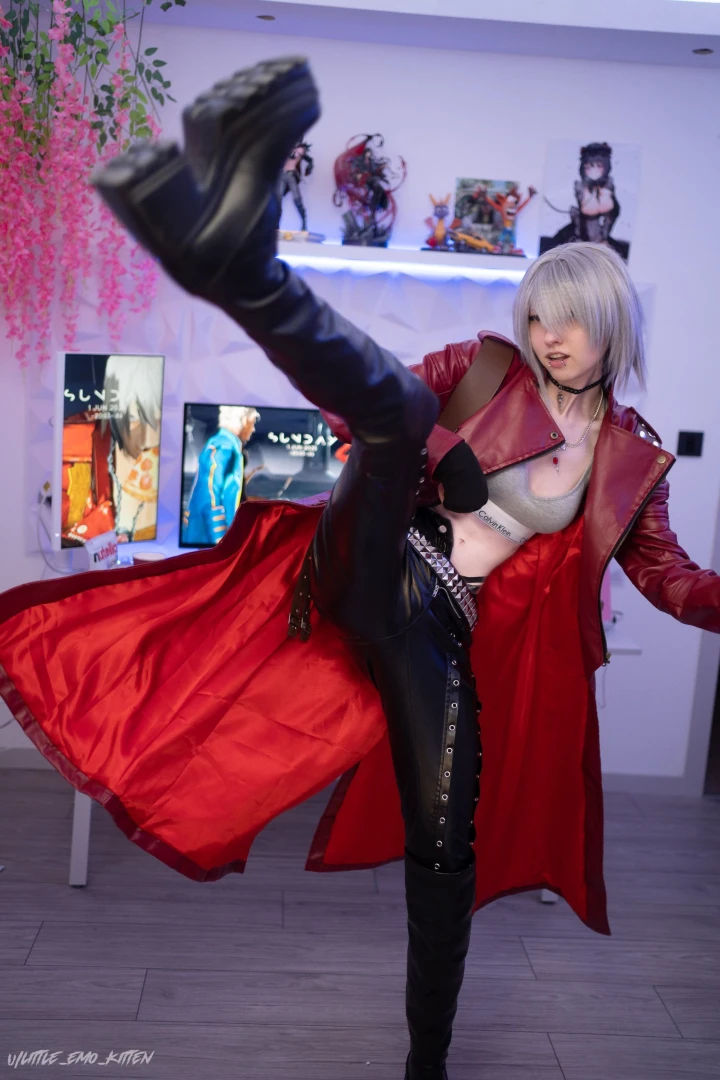 The kick is goofy but i love it and yes that s my own hand print on my part 6 