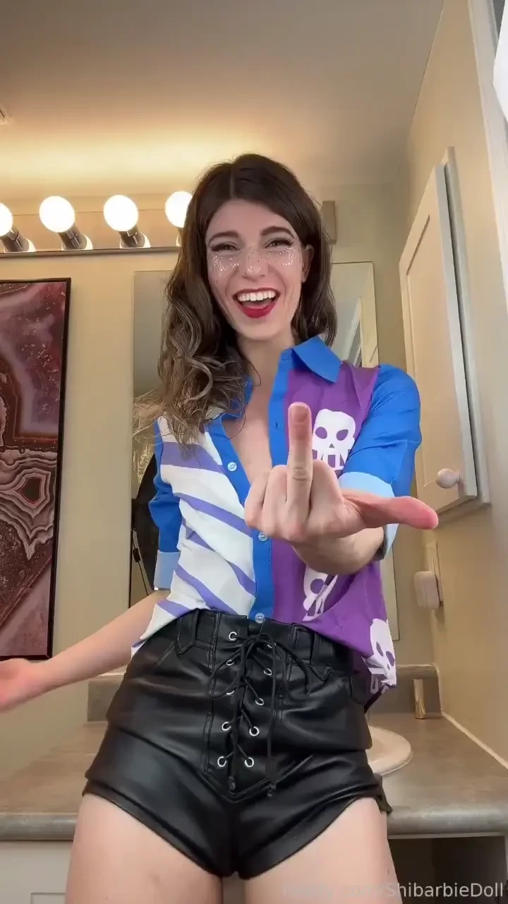 Suck a dick dumbshits camgirl cosplay bojack sarahlynn 