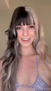 Q u i e t n o w i don t want to hear you cry while my man fucks me