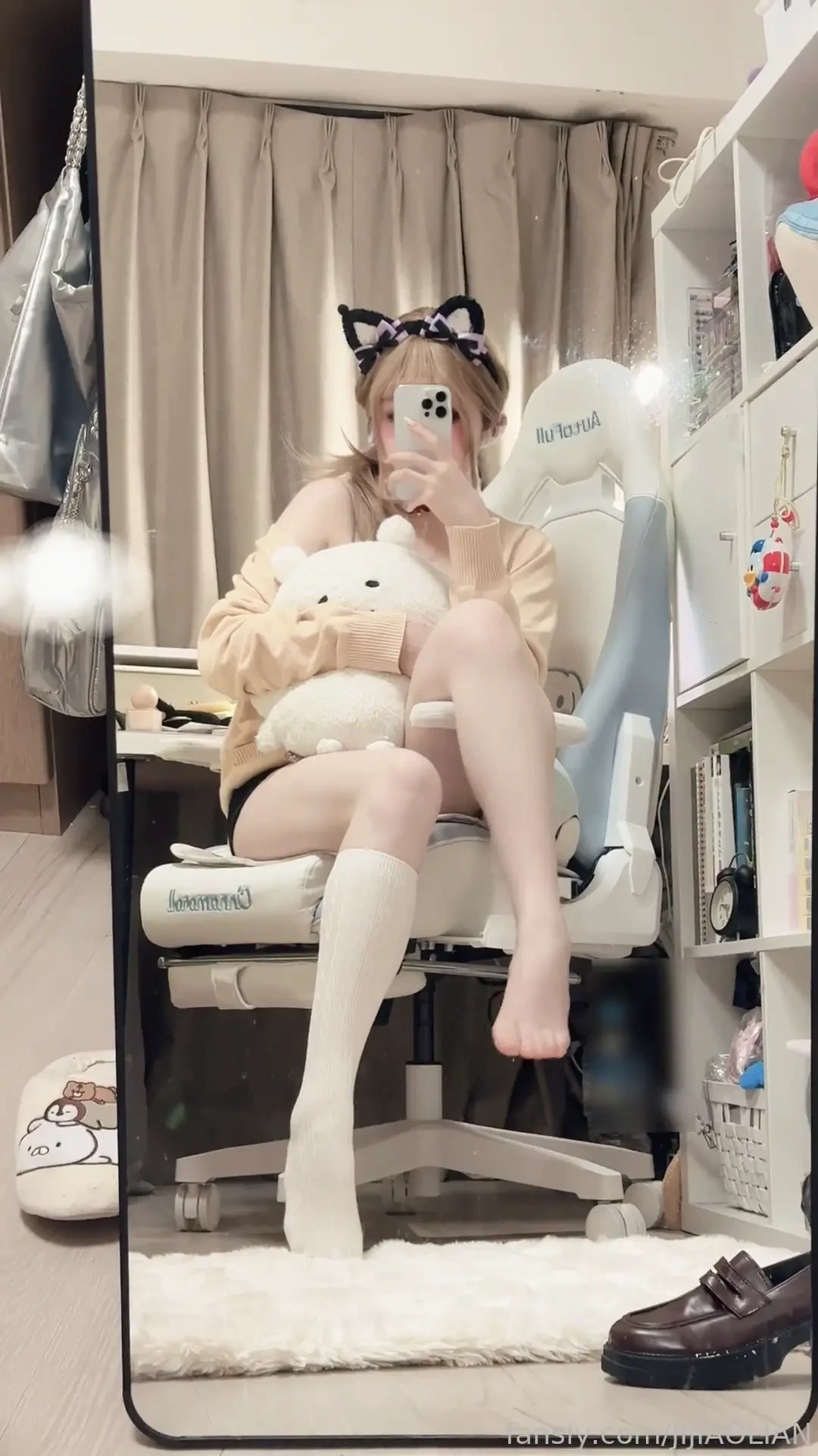 Asian asiangirl footjob masturbate part 2 