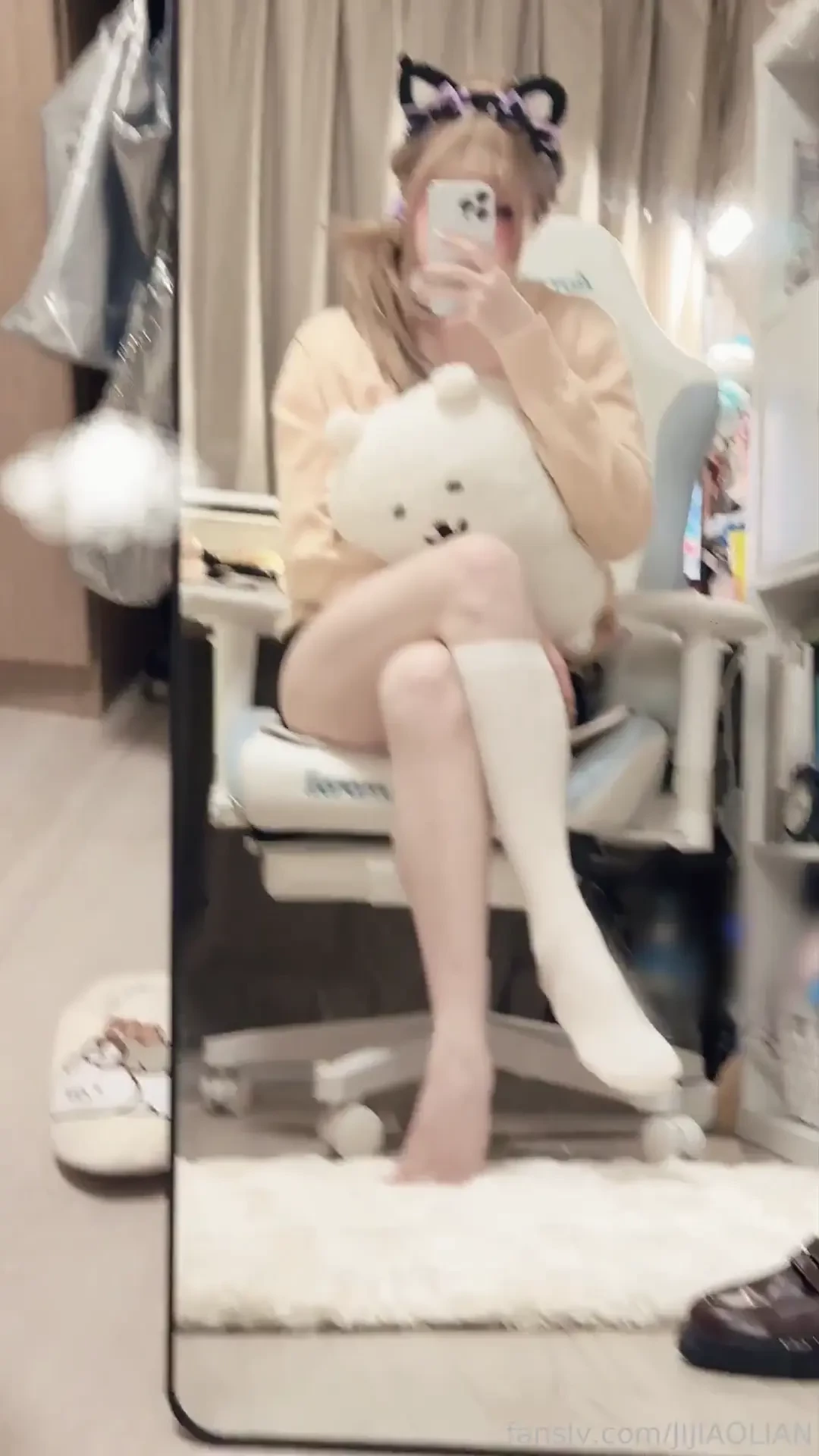 Asian asiangirl footjob masturbate part 1 