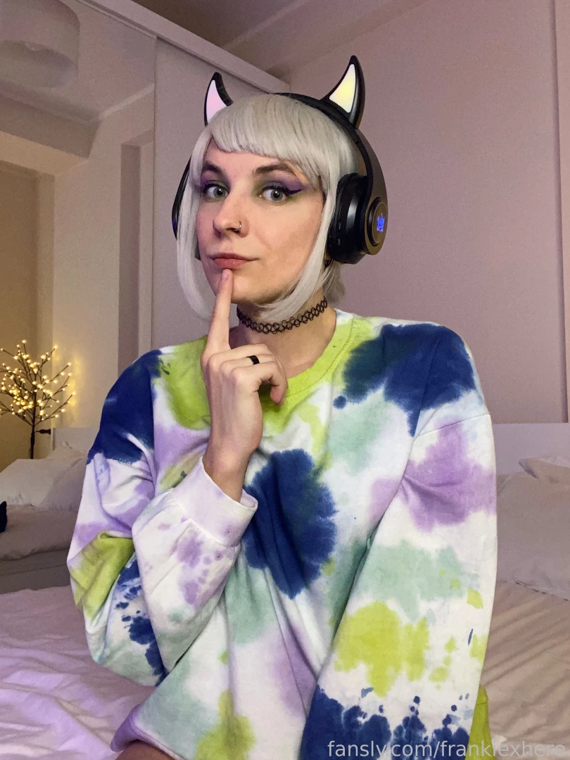 Happy friday watch me live on http chaturbate com frankiexhere part 3 