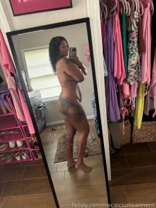 Random photo dump milf booty