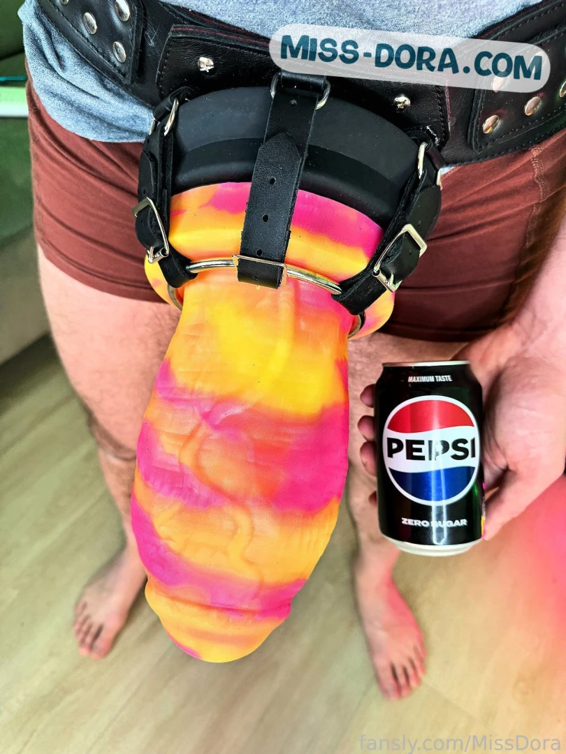The biggest strap-on in the world vs the biggest pussy you have ever 