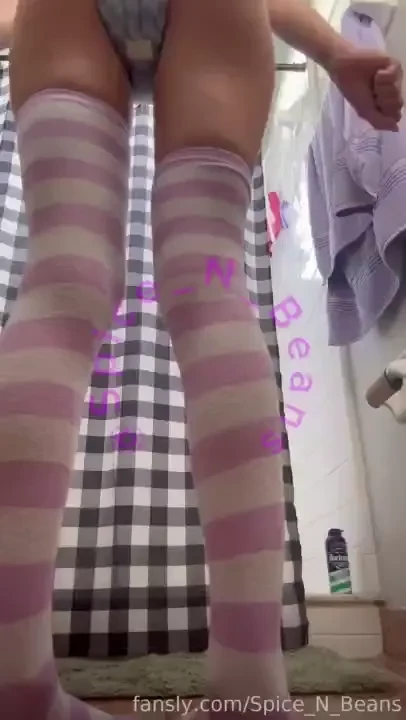 I tried really hard to hold it in but i couldn t anymore now my floor part 2 