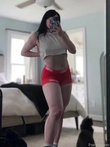 Hi hello plz ignore my messy bedroom and enjoy me instead part 1