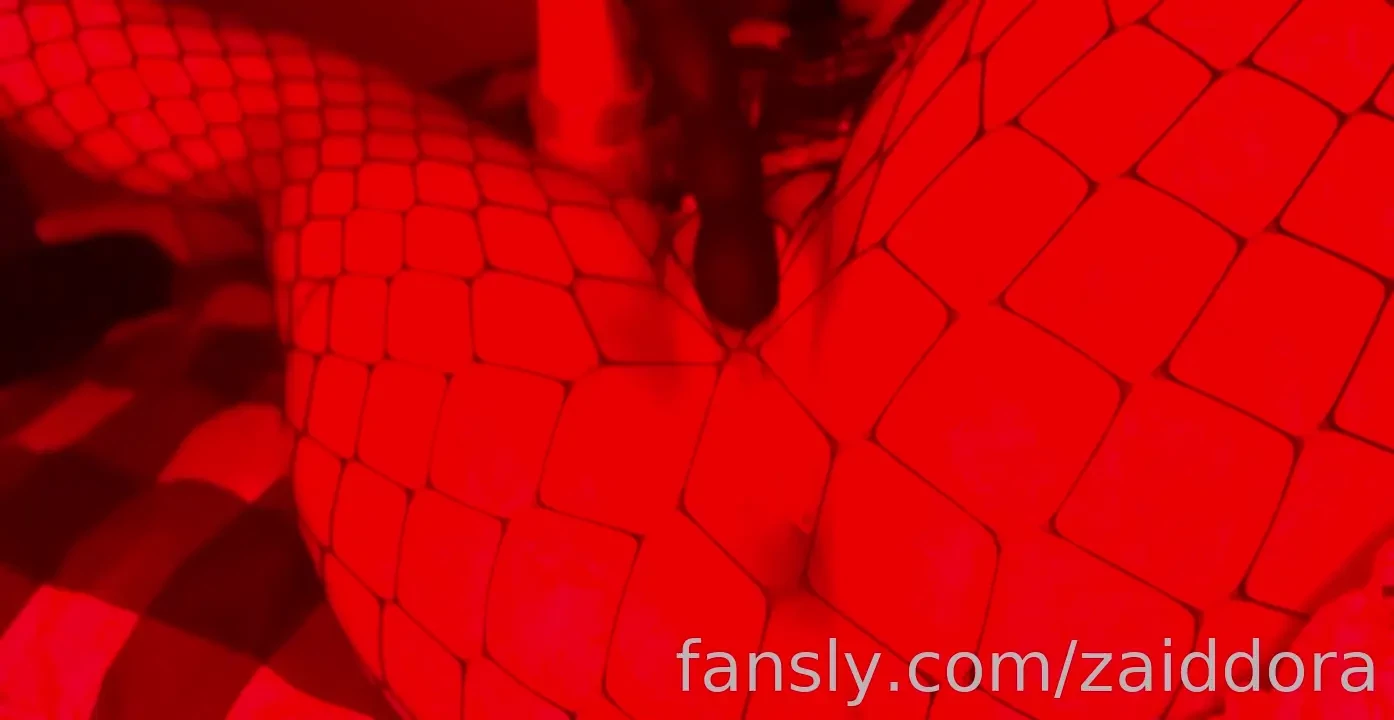 Masturbating myself until cumming new fucking machine 