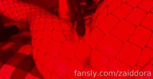 Masturbating myself until cumming new fucking machine