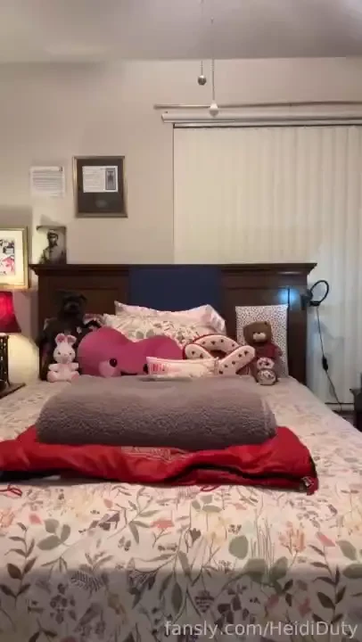 Tgif iloveyou bumpandgrind heidihaus heididutytime pussy 