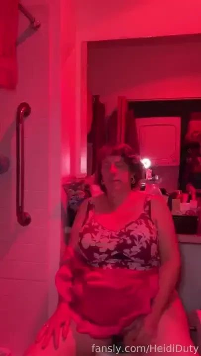 Goodnight iloveyall heididutytime heidihaus 