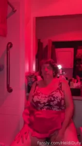 Goodnight iloveyall heididutytime heidihaus