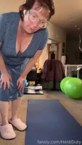 Tuesday yorkieyoga heididutytime heidihaus birthasanas