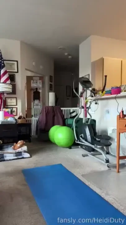 Aftershower marvingaye yorkieyoga heididutytime heidihaus justice 